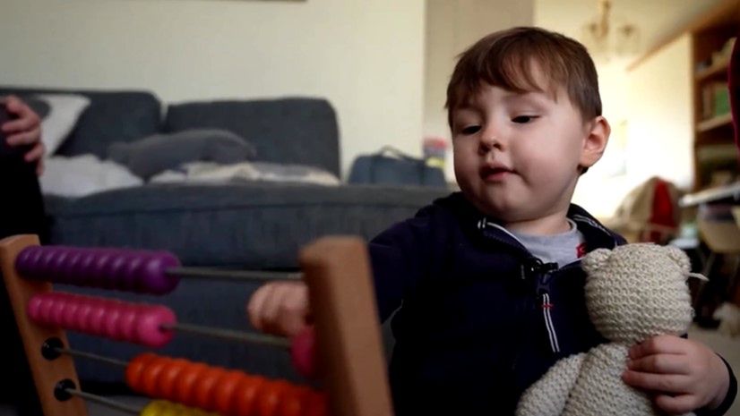 4-latek potrafi policzyć do 100 w sześciu językach.