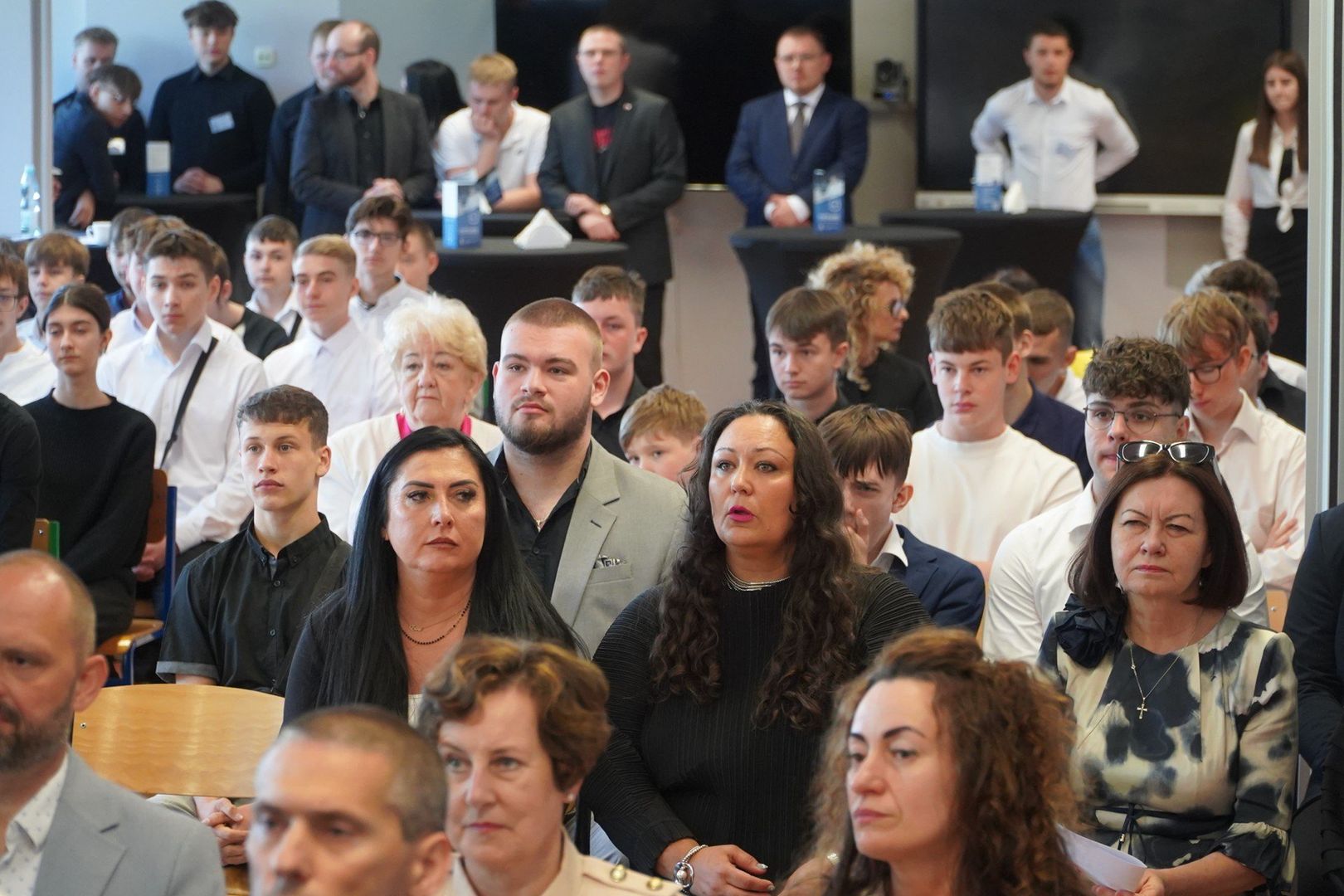 Uroczyste odznaczenie sztandaru Zespołu Szkół Techniczno-Elektronicznych w Kaliszu