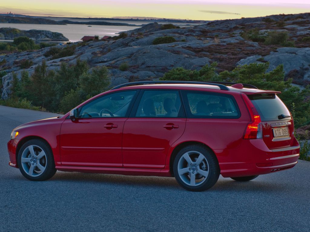 Volvo V50 3