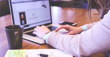 Jaki laptop do pracy kupić? Ranking laptopów biznesowych