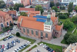 Ksiądz nielegalnie zamontował fotowoltaikę. "Z chodnika nie widać"