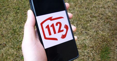 Numer alarmowy 112. Dzwonienie to tylko jedna z dwóch metod