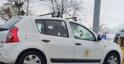 Lublin: Obywatel Zimbabwe woził ludzi bez licencji i prawa jazdy. Dacia nie miała nawet przeglądu