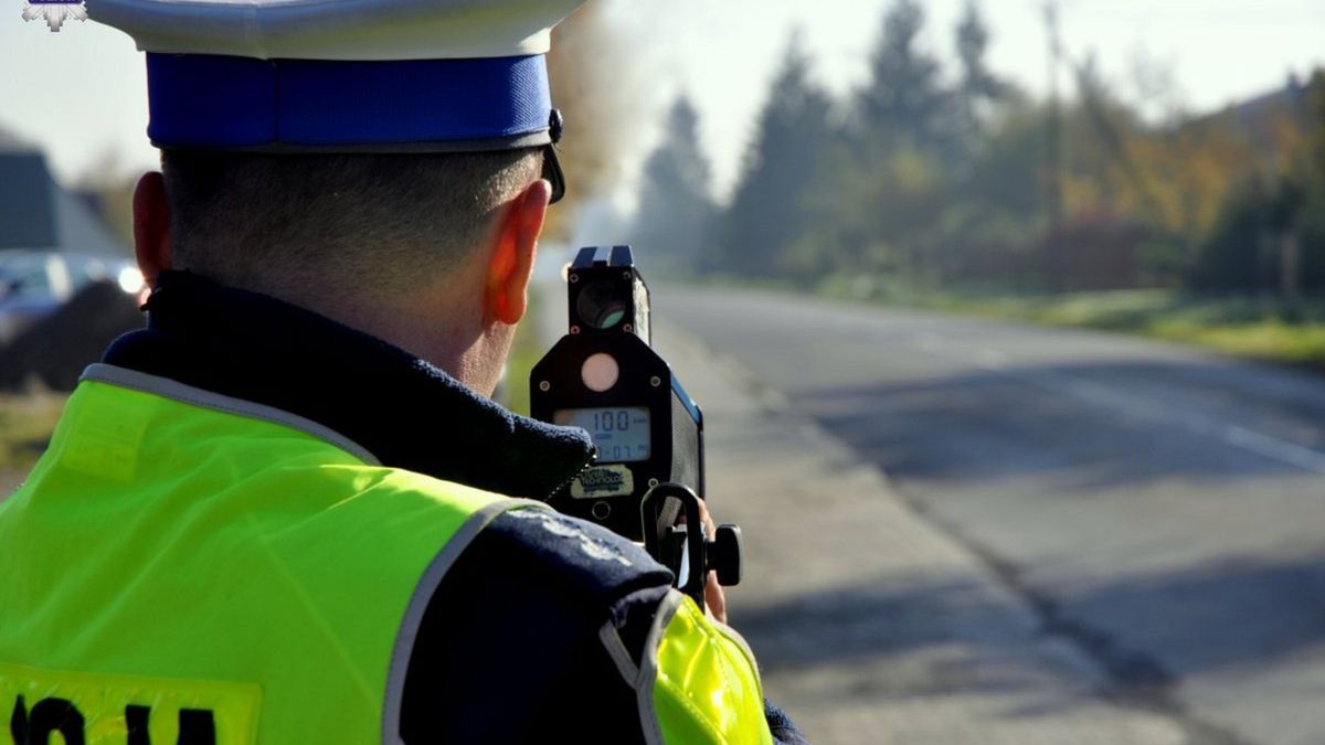 Nastolatek wpadł podczas kontroli prędkości