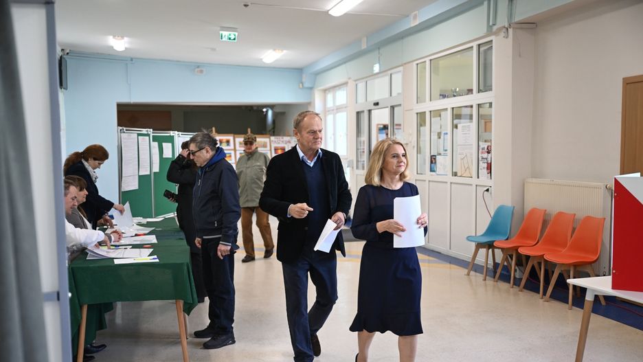 Wybory prezydenckie 2025. Jak głosowali sąsiedzi Tuska? 