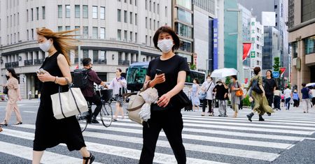 Rząd Japonii zaskoczył ws. COVID-19. Koronawirus jak grypa sezonowa?