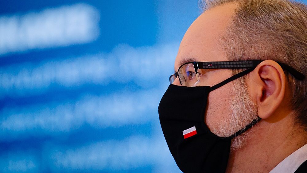 Minister zdrowia Adam Niedzielski informuje, że szczepienia zaczną się na przełomie stycznia i lutego