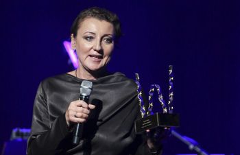 Katarzyna Wodecka bardzo przypomina swojego ojca. Tak wygląda córka legendarnego wokalisty