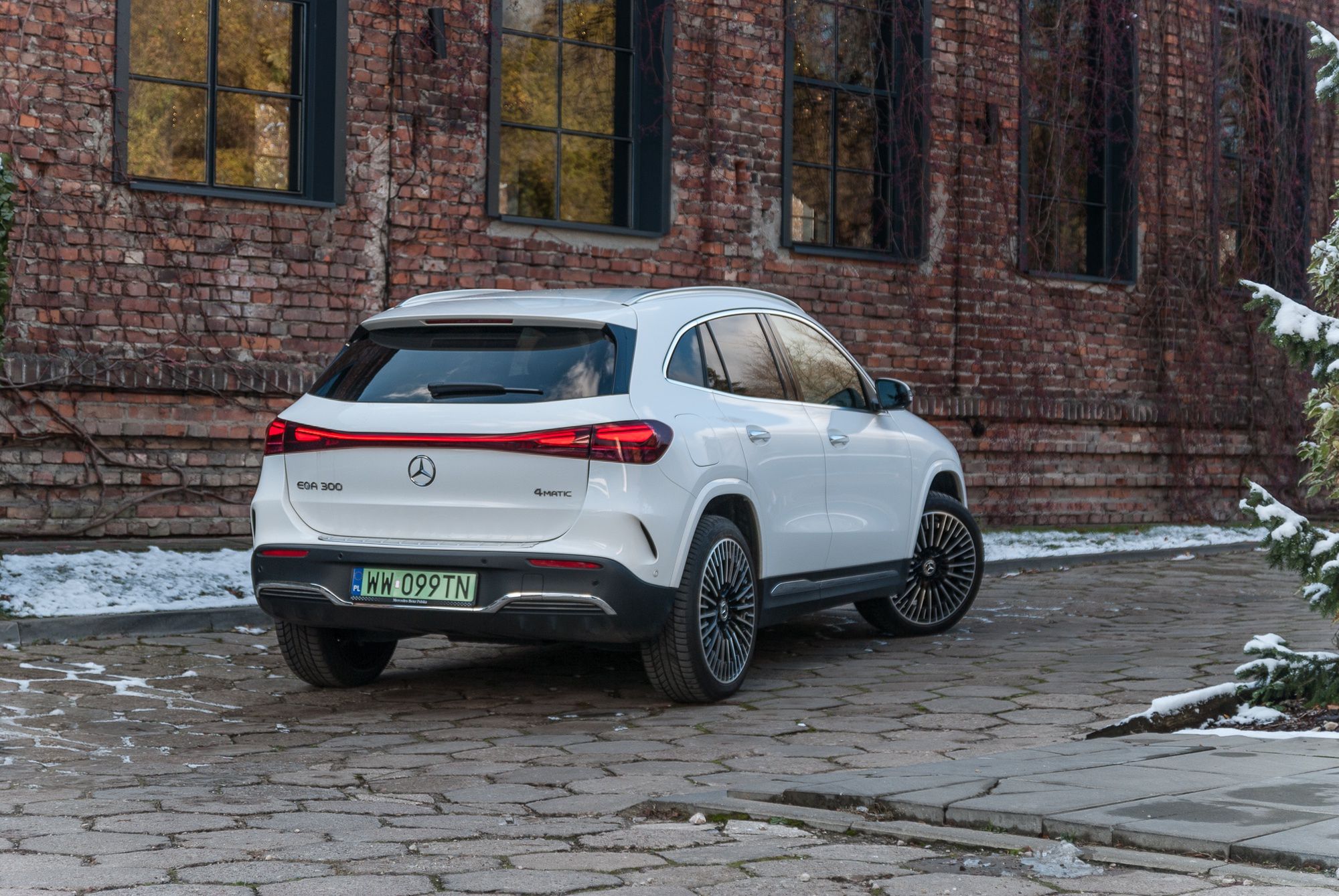 Mercedes EQA 300 4Matic