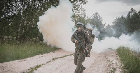 Uwaga, mieszkańcy! Wojsko ostrzega przed hukami i dymem w rejonie poligonu na Majdanku