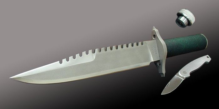 Pierwszy nóż Rambo - wersja z folderem w rękojeści