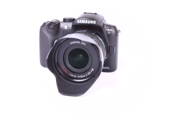 Samsung NX11 z każdej strony