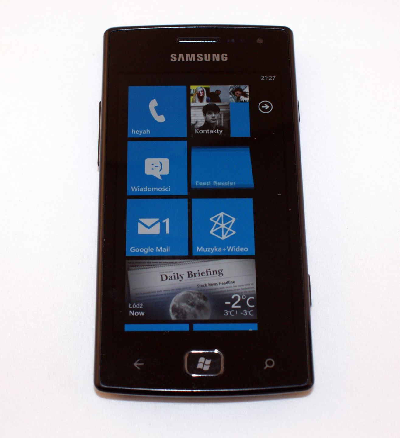 Samsung Omnia W - elegancki Windows Phone [test] 5