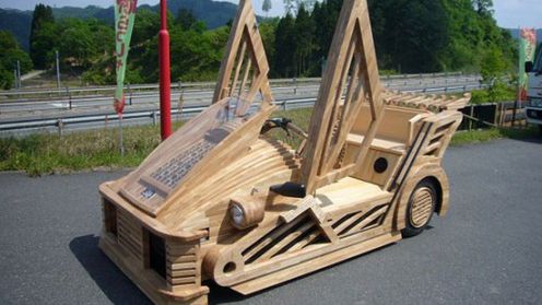 Sportowe auto z drewna (video) 1