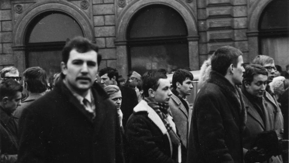 Zdjęcie operacyjne SB, marzec 1968 r. w Warszawie, Krakowskie Przedmieście