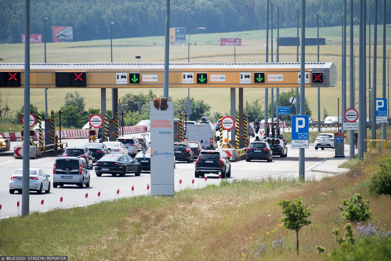 Problemy kierowców na autostradzie A1. Służby ostrzegają