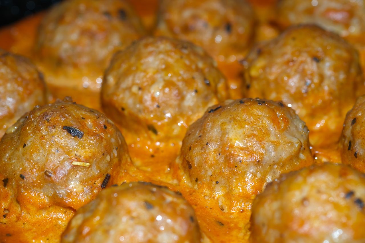 Recipe for delicious baked meatballs.