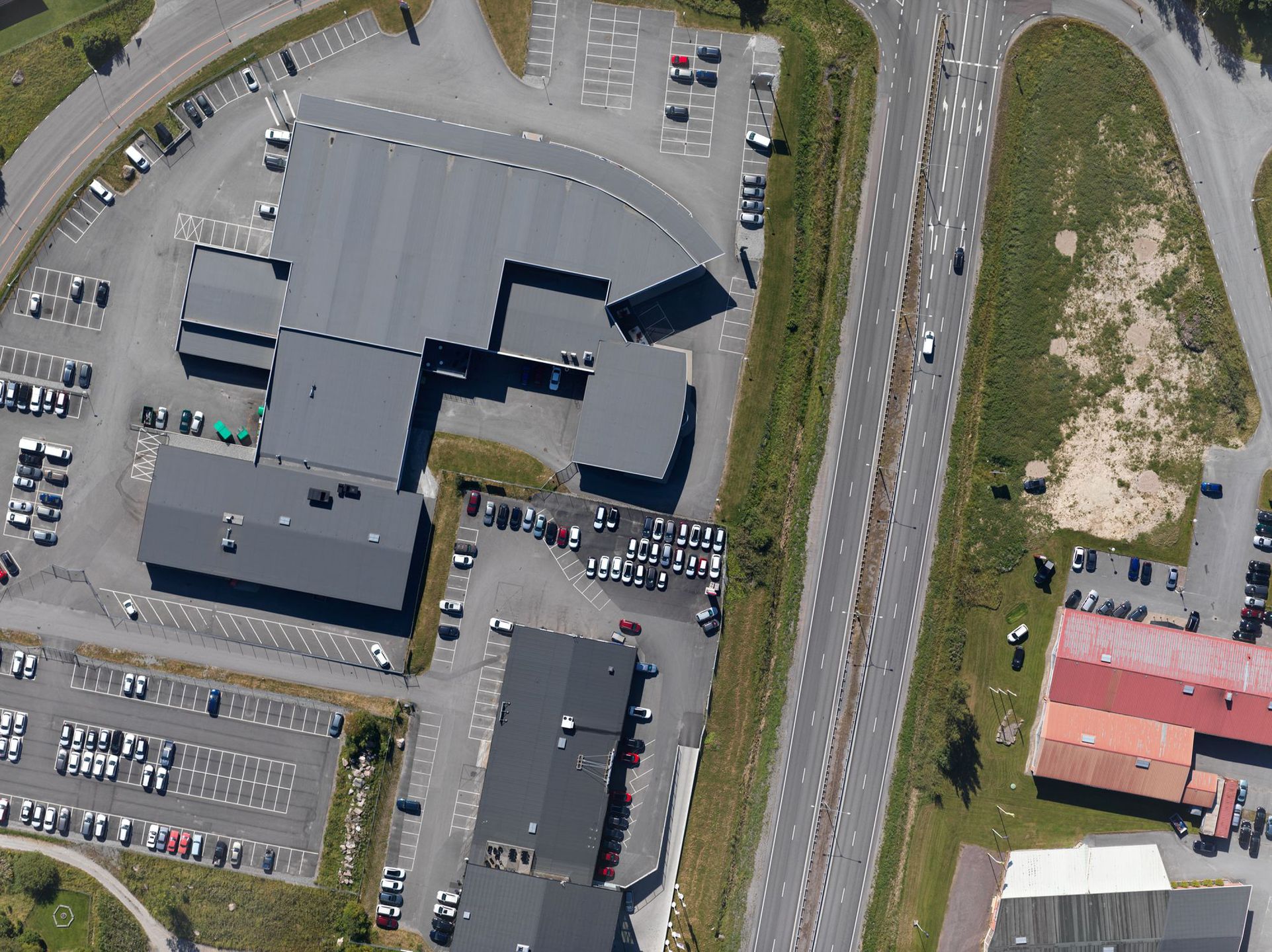DJI i Hasselblad stworzyły fotograficznego drona ze średnioformatową matrycą o rozdzielczości 50 Mpix 4