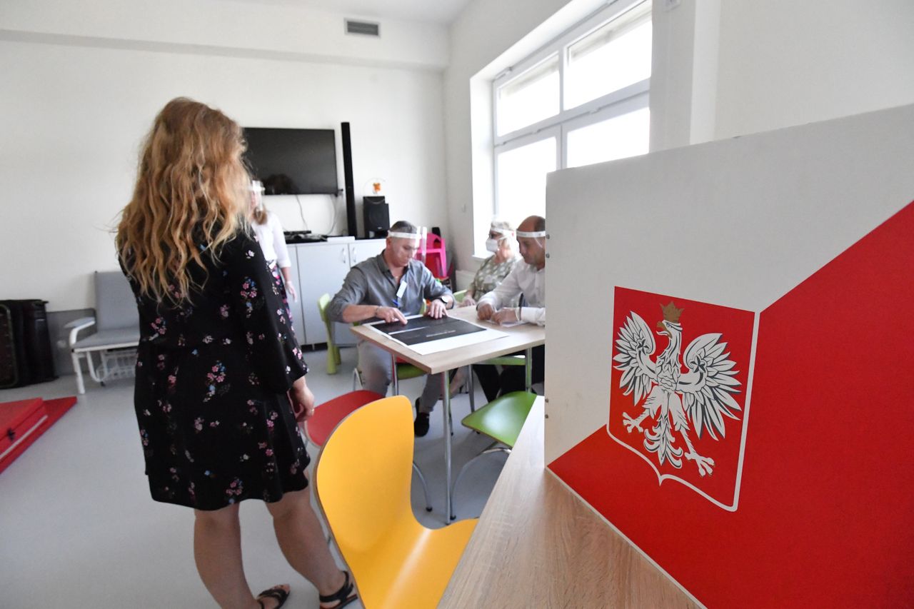 Wybory 2020 ruszyły. Polacy wybierają prezydenta w II turze głosowania
