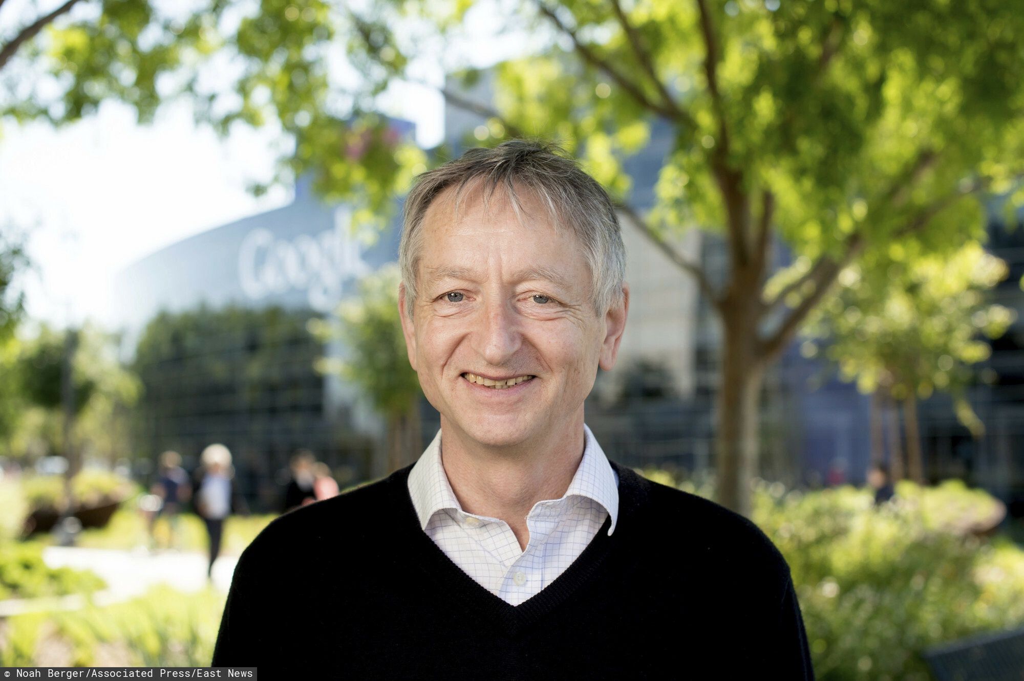 Dr Geoffrey Hinton, nazywany "ojcem chrzestnym AI", odszedł z Google. 
