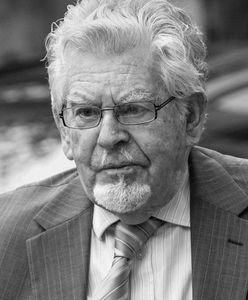 Rolf Harris nie żyje. Pedofilska przeszłość gwiazdy BBC wstrząsnęła Brytyjczykami