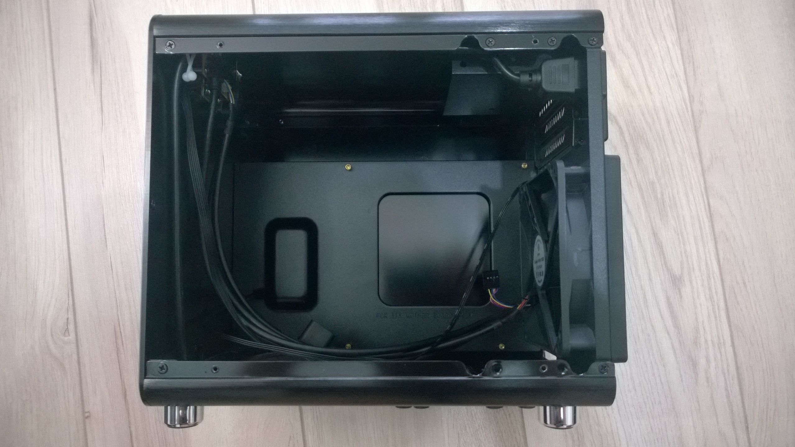 Gladius Q50 – obudowa mini-ITX idealna na salony [test] 4