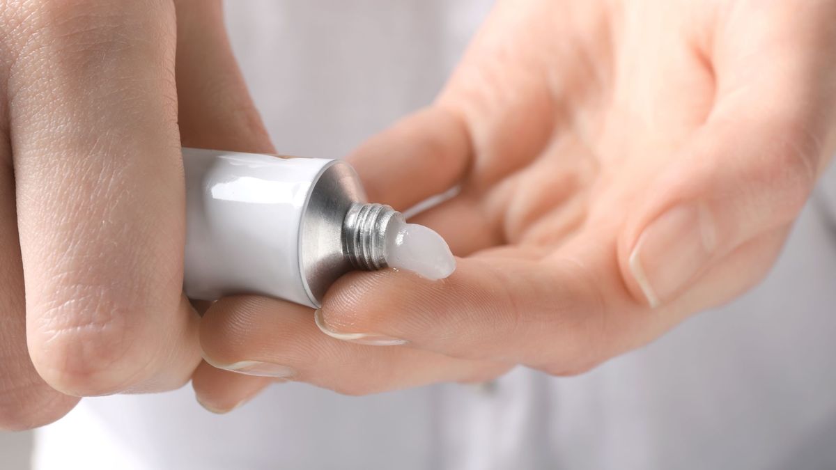 Maść z witaminą F na zmarszczki