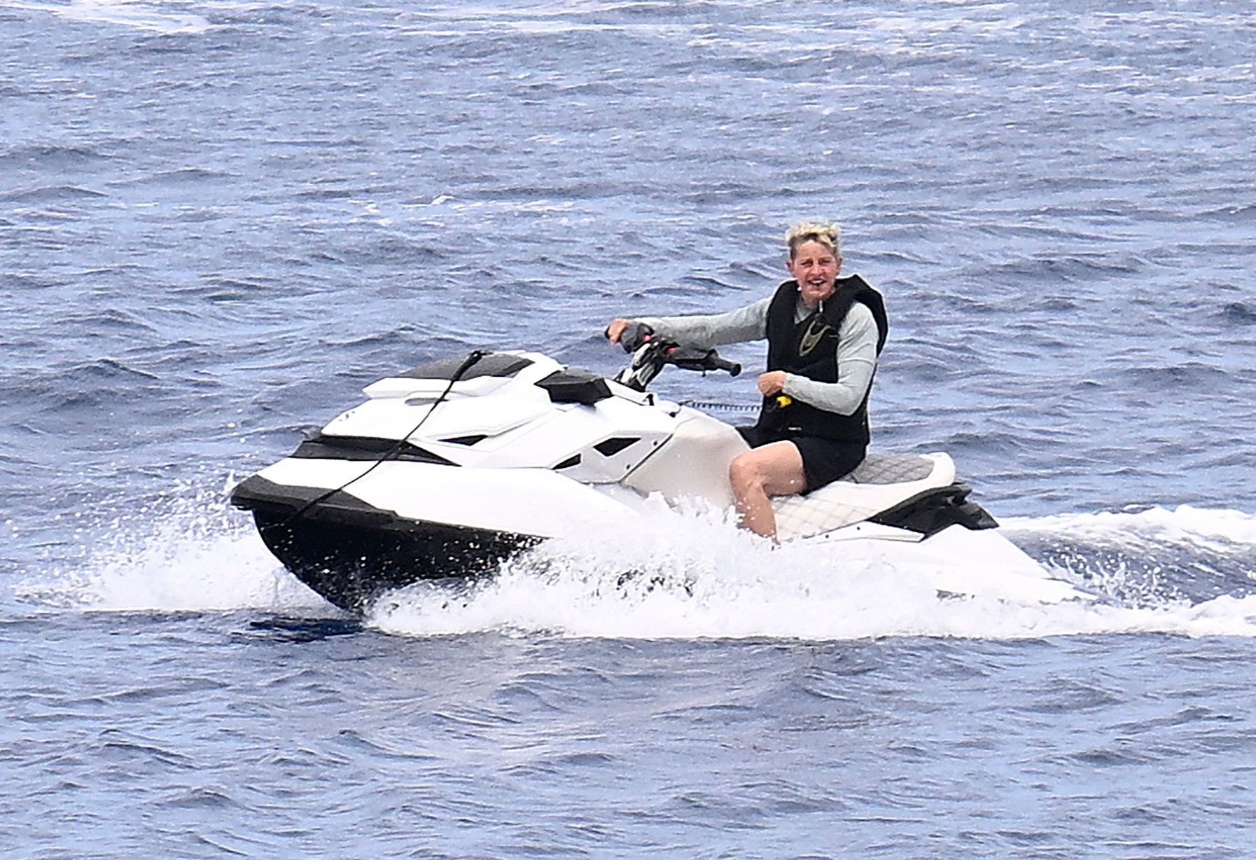 Ellen Degeneres byczy się z żoną Portią i Kris Jenner na jachcie