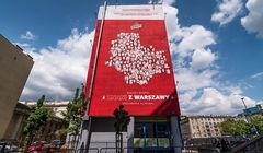 Królewskie z muralem w centrum Warszawy