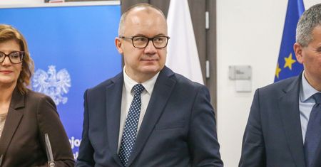 Afery, politycy ze świecznika, zagadkowe umorzenia. Kogo rozliczą? Adam Bodnar: będą trzy poziomy