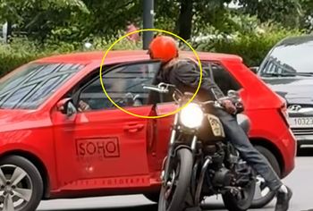 Była godz. 11:30. Bójka na drodze. Motocyklista zaatakował kierowcę
