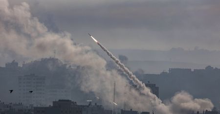Hamas atakuje, Izrael odpowiada. Rośnie liczba ofiar