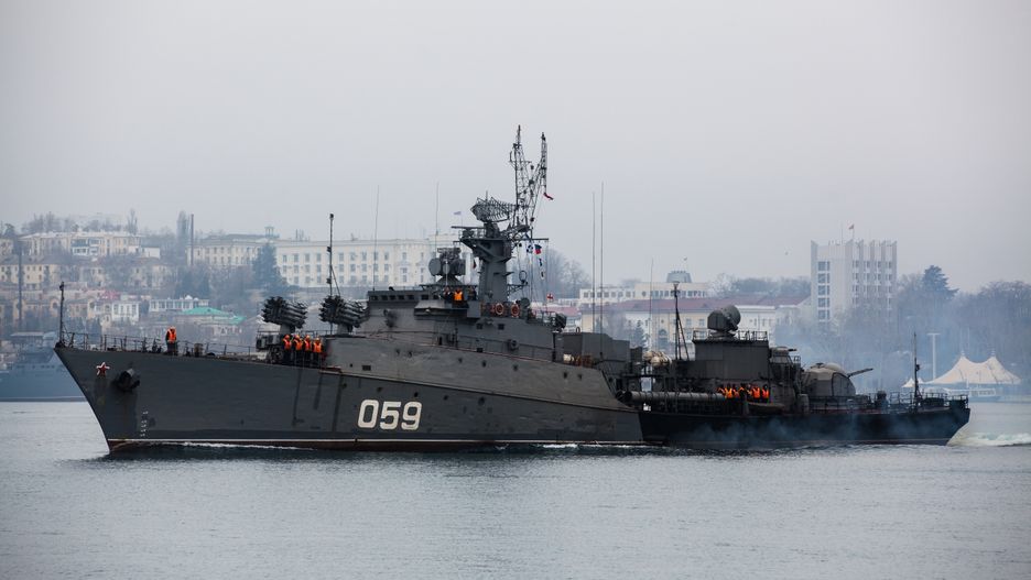 Rosyjski okręt wojenny w rejonie Sewastopola