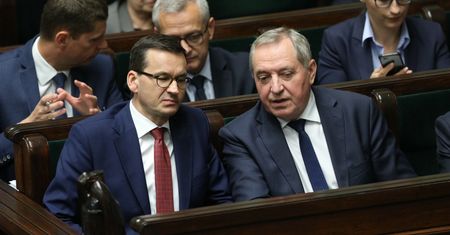 Chaos wokół Polskiego Ładu. Kowalczyk kapituluje: system jest skomplikowany