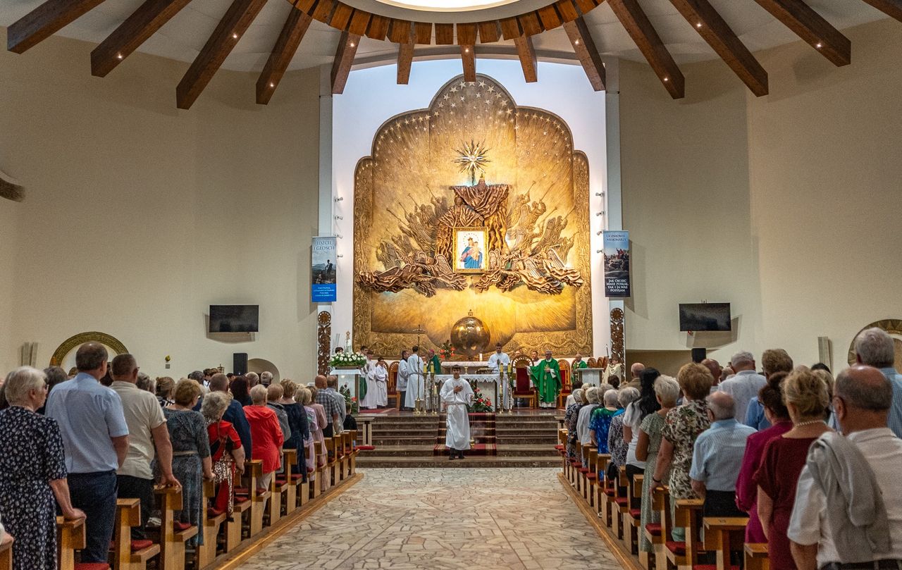 Msza św. dziękczynna ks. Stanisława Oracza w parafii w Pile