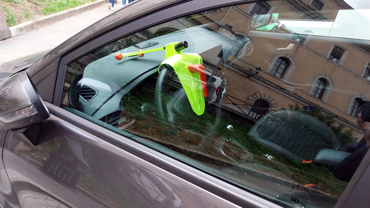 Blokada na kierownicę może być zaskakująco skuteczna