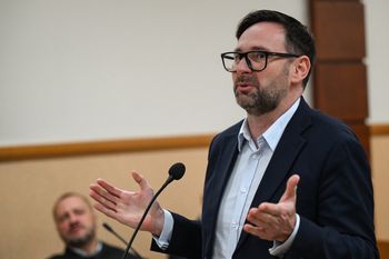 10 tys. zł za kolację? "To nie przyjemności, ale obowiązki"