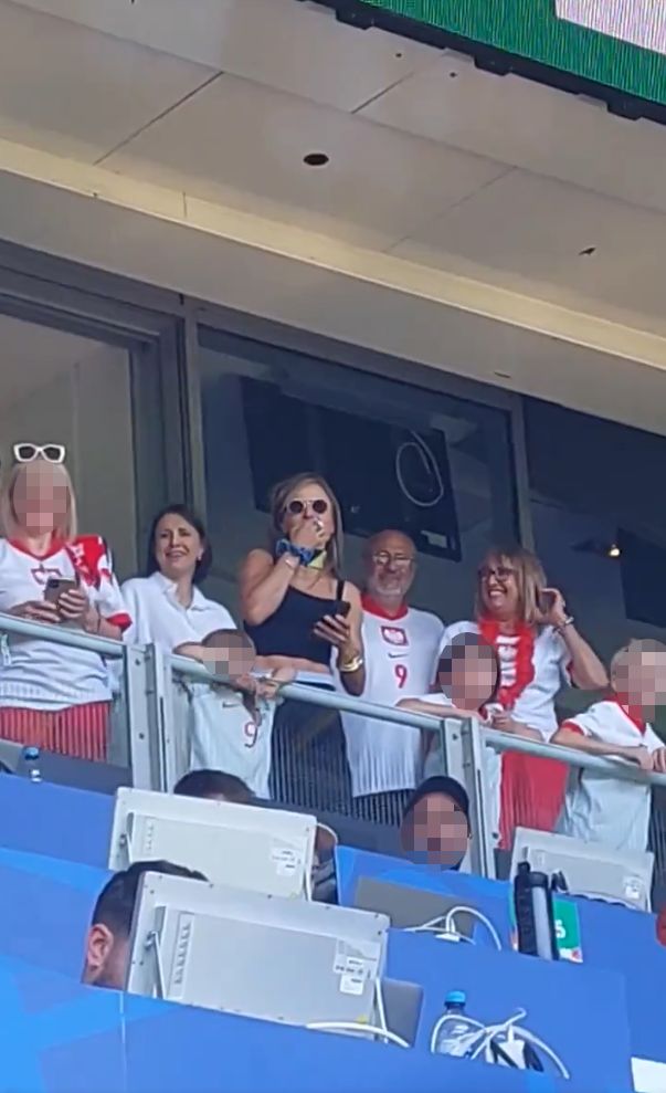 Rodzina Lewandowskiego wspiera go podczas meczu z Francją