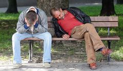 Co Polacy sądzą o zakazie sprzedaży "małpek"? Więcej jest za