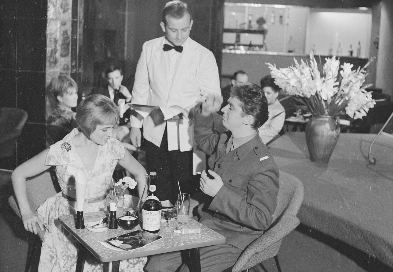 Byłem kelnerem w czasach PRL-u. To dopiero była fucha…