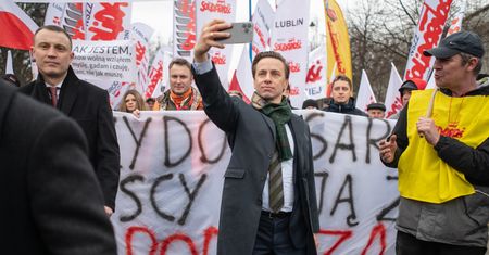 Bosak ostro o polityce klimatycznej UE. "Wyzwólmy się z myślenia, że coś musimy"