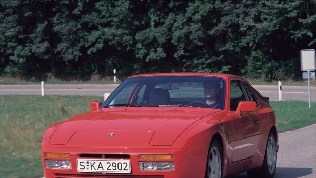 Porsche 944