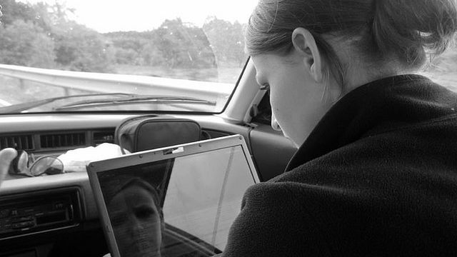 Niewidzialne szkło oznacza koniec z refleksami na matrycy laptopa? 1