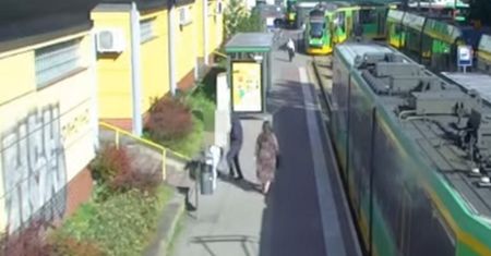 Zaatakował dziewczynę. Zarejestrowały go kamery monitoringu