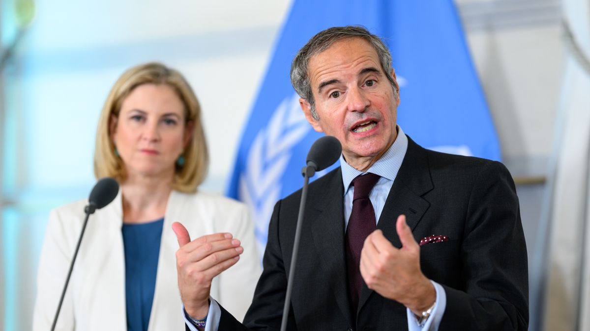 Na zdjęciu szef Międzynarodowej Agencji Energii Atomowej Rafael Grossi