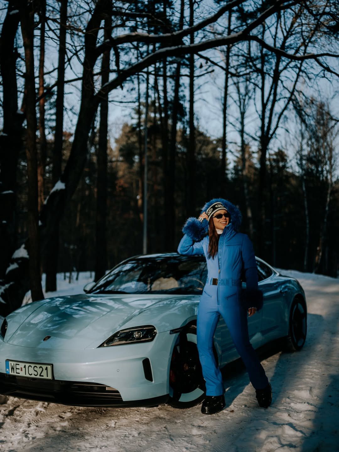 Klaudia Halejcio i jej drogie auto