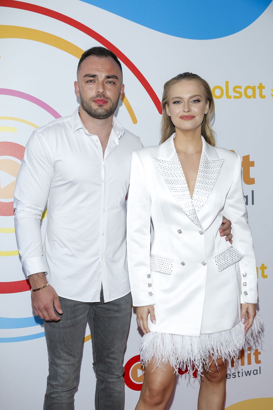 scena z: Roger Salla, Karolina Pisarek, SK:, , fot. Podlewski/AKPAPolsat SuperHit Festiwal - koncert platynowy, maj 2005, Roger Salla, Karolina Pisarek