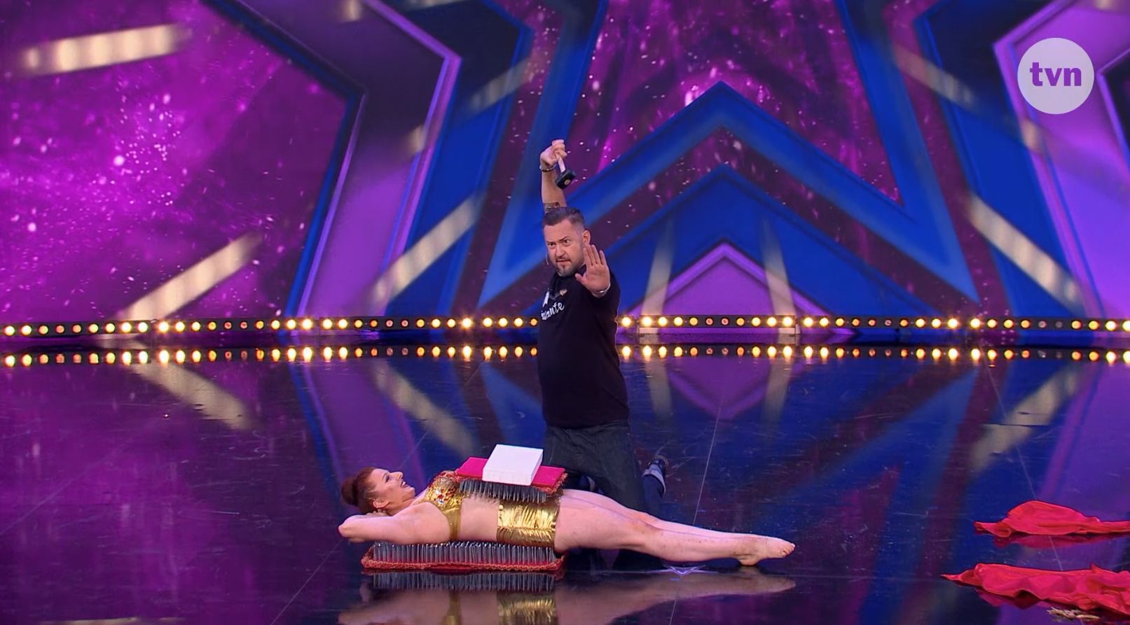 "Mam Talent": Agnieszka Chylińska podekscytowane hardcorową burleską: "Każdy lubi ten sport!"