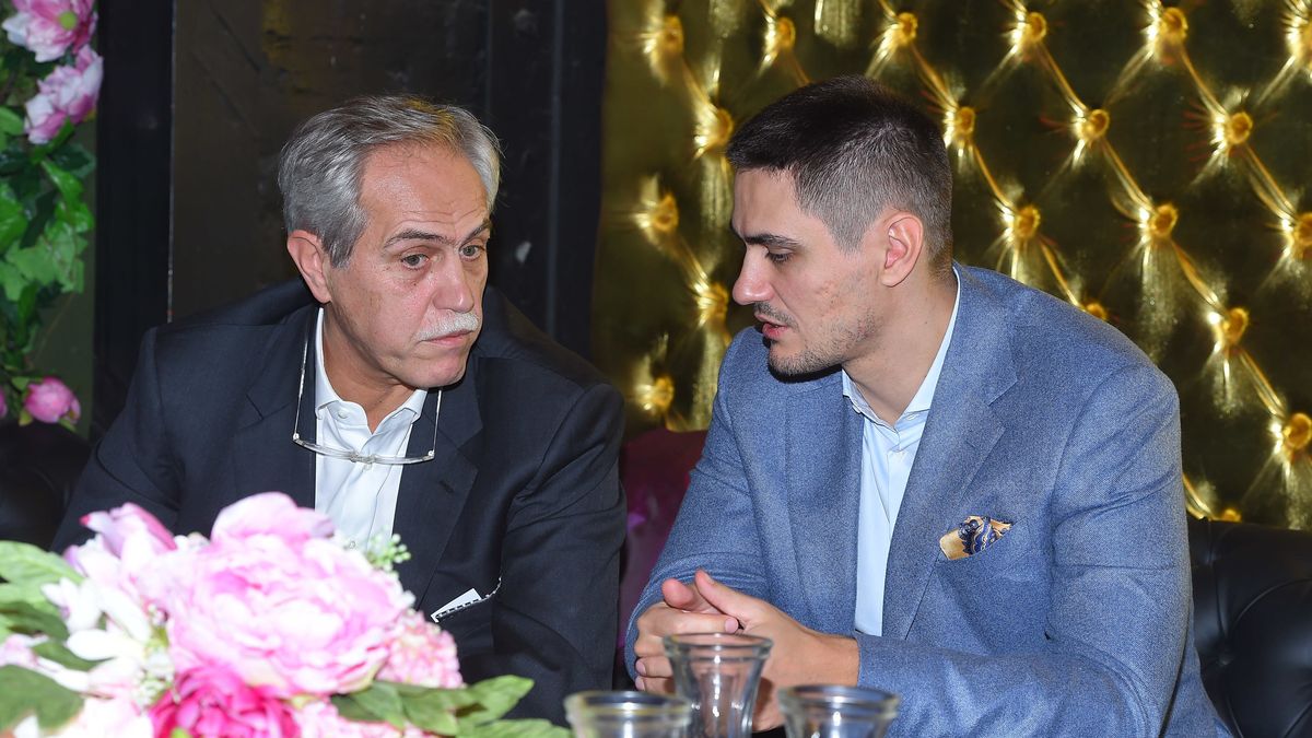 Zygmunt Solorz-�ak   Tobias Solorz
Warszawa, 01.03.2016. Wiosenna ram�wka Polsatu. Nz. biznesmani Zygmunt Solorz-�ak (L), jego syn Tobias Solorz (P) (sl/mgut)
PAP/Stach Leszczy�ski
Stach Leszczy�ski
Solorz �ak, Zygmunt Solorz-�ak   Tobias Solorz, ojciec syn, Polsat, prezentacja, ram�wka, wiosenna, wiosennej ram�wki