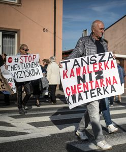 Łódzka kuria nie odda cmentarza gminie. Wśród argumentów godność zmarłych i milion złotych